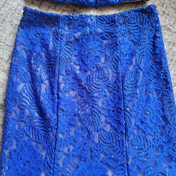 LA FEMME 2 Piece Blue Embellished Floral Lace Gown Crop Top Mermaid Maxi Skirt 6 - Picture 5 of 15